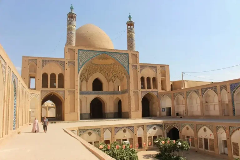 places to visit in Iran - tourist attractions in Kashan