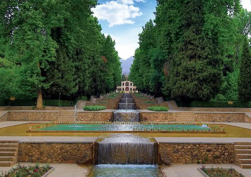 places to visit in Iran - tourist attractions in Kerman